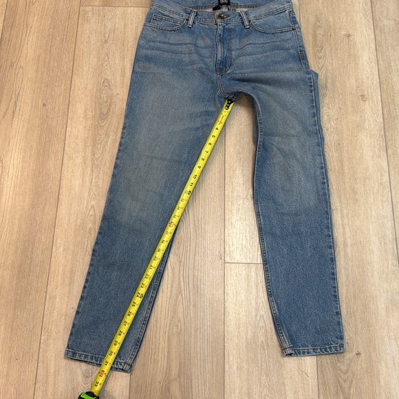 Urban Outfitters BDG Men’s Light-wash 100% Cotton Denim Jeans 33x32 Slim EUC - Picture 9 of 13